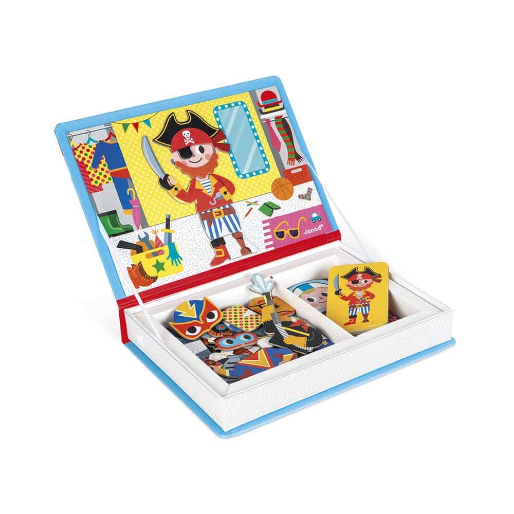 J02719_3_boy-s-costumes-magneti-book